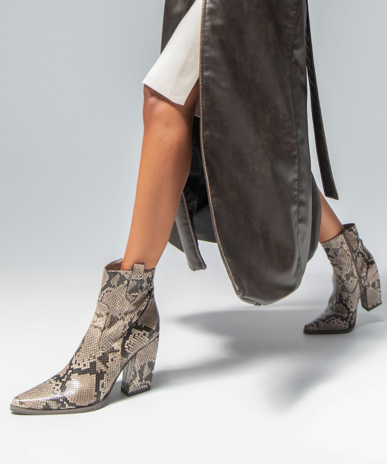 Bot&iacute;n tiradores estampado image number null